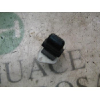 MANDO ELEVALUNAS TRASERO DERECHO 