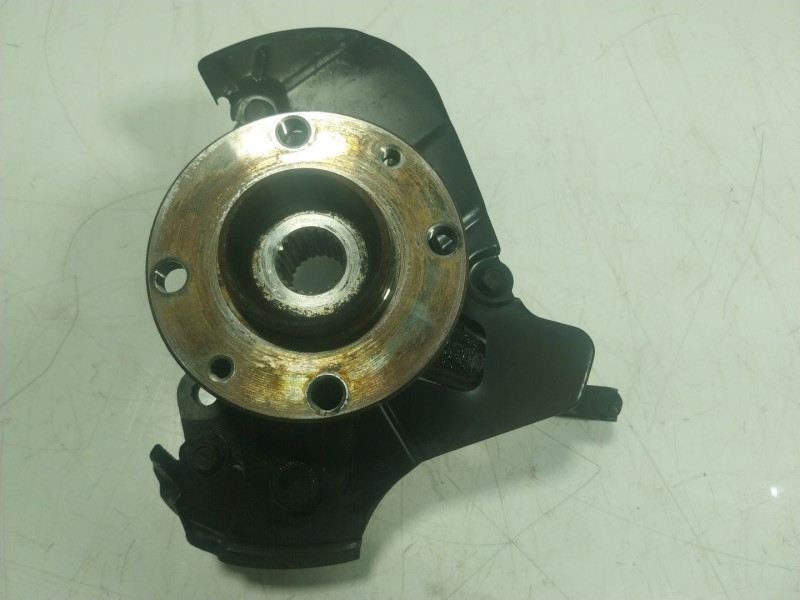 Recambio de mangueta delantera izquierda para ford ka (ru8) 1.2 referencia OEM IAM 1639568  