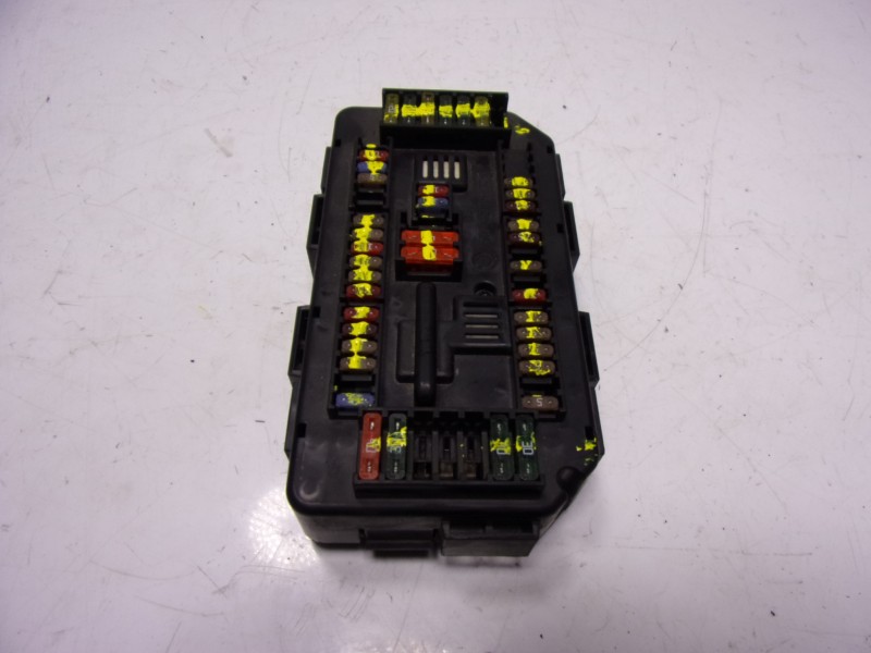 Recambio de caja reles / fusibles para bmw serie 3 lim. (f30) 2.0 16v diesel referencia OEM IAM 61149224866 61149337879 