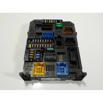 CAJA RELES / FUSIBLES 1681051580 983288038000 28709105