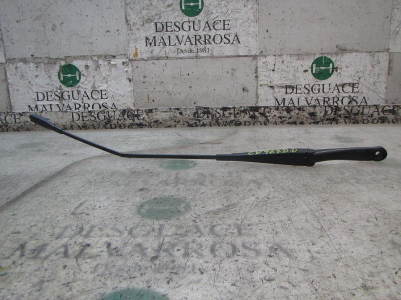 Recambio de brazo limpia delantero derecho para fiat grande punto (199) 1.9 8v jtd cat referencia OEM IAM 51701423  