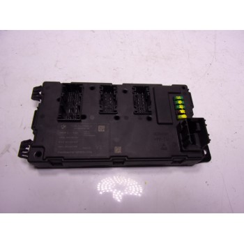 CAJA RELES / FUSIBLES 61359499001 61359329701 