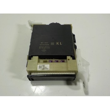 CAJA RELES / FUSIBLES 8922102711 