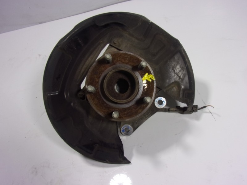 Recambio de mangueta trasera derecha para ford mondeo lim. trend referencia OEM IAM 2318383  