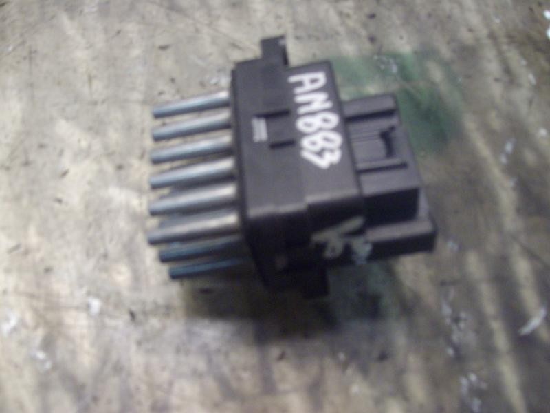 Recambio de resistencia calefaccion para ford focus berlina (cap) ambiente (d) referencia OEM IAM   