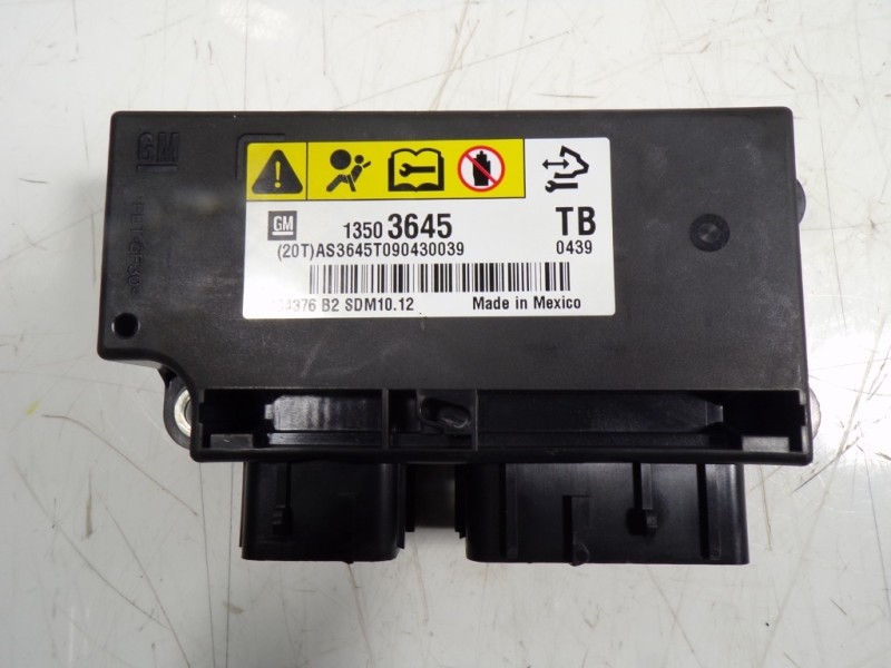 Recambio de centralita airbag para opel insignia berlina 2.0 cdti cat referencia OEM IAM 13503645 13503645 