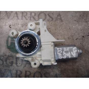 MOTOR ELEVALUNAS DELANTERO DERECHO 