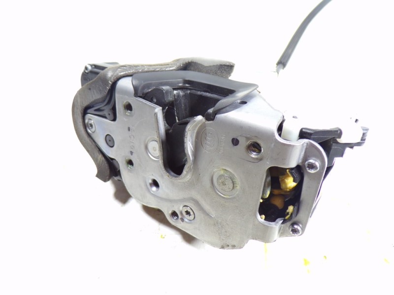 Recambio de cerradura puerta delantera izquierda para opel mokka x 1.6 cdti dpf referencia OEM IAM 133735  