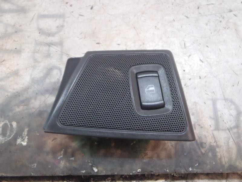 Recambio de mando elevalunas trasero izquierdo para skoda octavia berlina (1u2) tour referencia OEM IAM 3B095985501C  