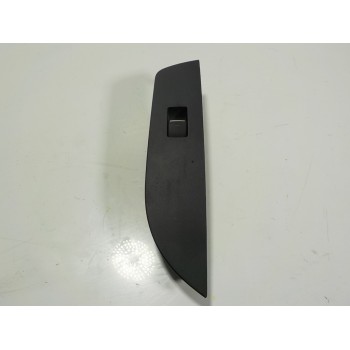 MANDO ELEVALUNAS DELANTERO DERECHO 7423202J70 7423102F60 3551X282D