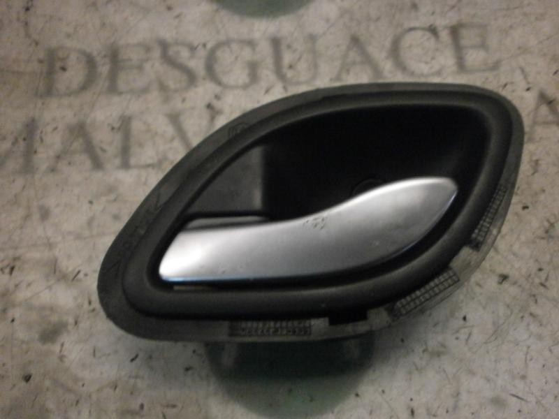 Recambio de maneta interior trasera izquierda para renault laguna ii grandtour (kg0) expression referencia OEM IAM   