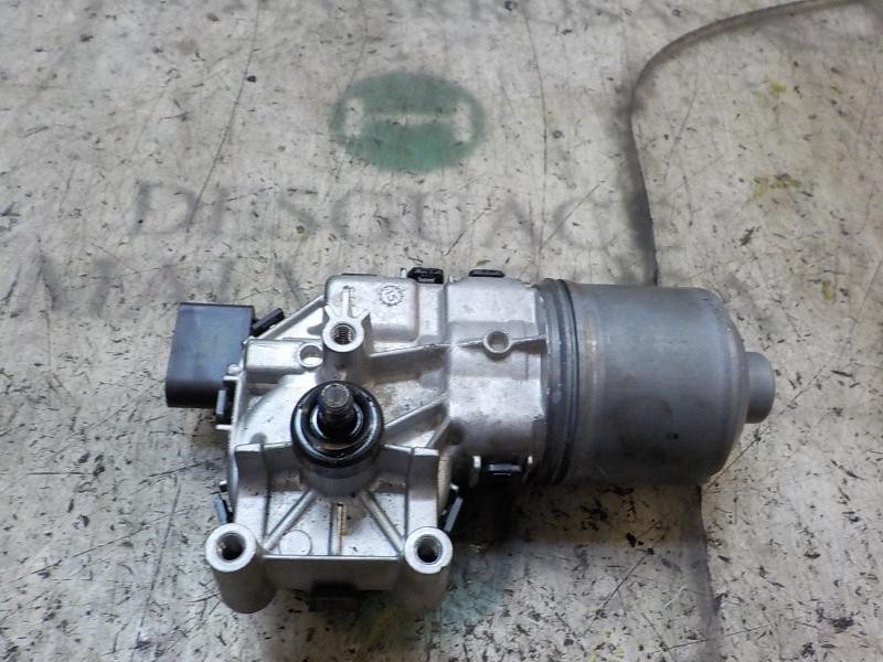 Recambio de motor limpia delantero para ford fiesta (ccn) trend referencia OEM IAM 1698869 0390241574 0390241574