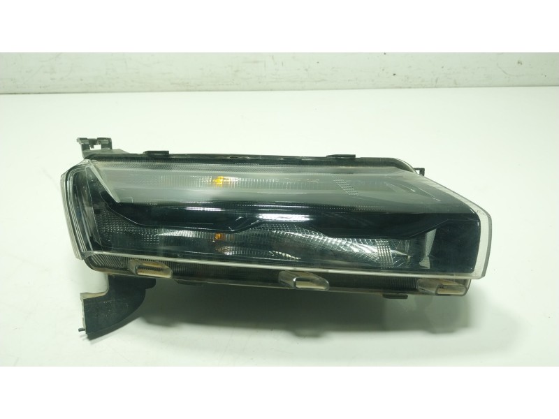 Recambio de faro derecho para dacia spring ev (b6m1) referencia OEM IAM 266008993R 266008993R 