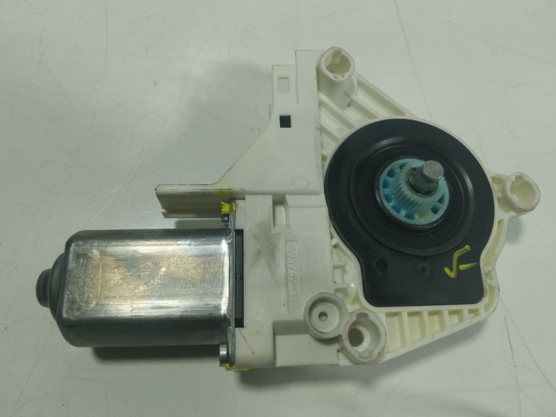 Recambio de motor elevalunas delantero derecho para seat alhambra (710, 711) 2.0 tdi referencia OEM IAM 8K0959801B 8K0959801B 