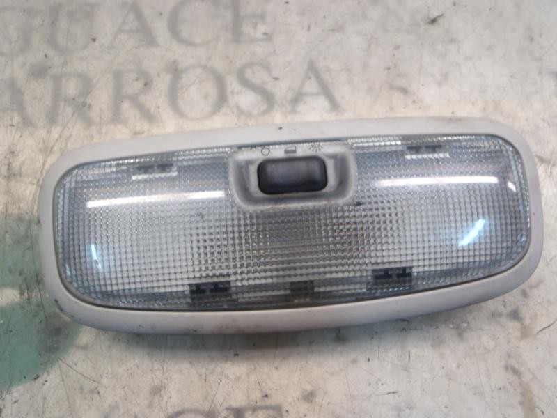 Recambio de piloto interior para ford focus berlina (cap) sport referencia OEM IAM   