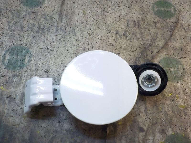 Recambio de tapa combustible para hyundai i10 1.0 cat referencia OEM IAM 69510B9000  