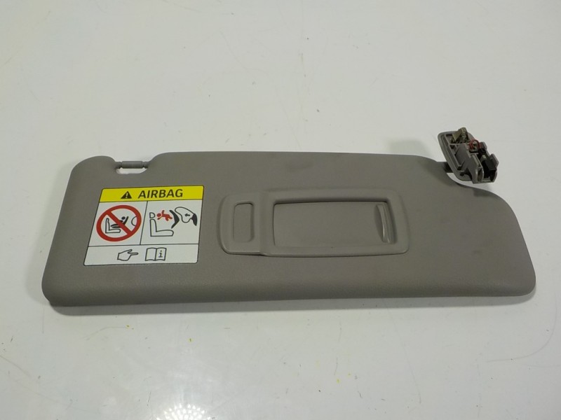 Recambio de parasol derecho para bmw serie 2 gran tourer (f46) 2.0 16v turbodiesel referencia OEM IAM 51447402858  