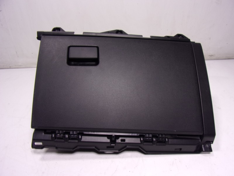 Recambio de guantera para toyota corolla cross hybrid 1.8 referencia OEM IAM 5555012570C0 5555212460 