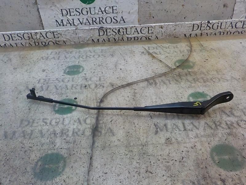 Recambio de brazo limpia delantero izquierdo para peugeot 207 1.6 16v hdi fap referencia OEM IAM   