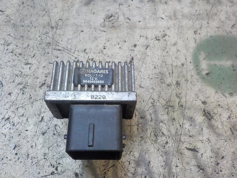 Recambio de caja precalentamiento para peugeot 207 1.6 16v hdi fap referencia OEM IAM   