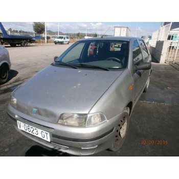 FIAT PUNTO BERLINA (176)
