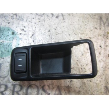 MANDO ELEVALUNAS DELANTERO DERECHO 