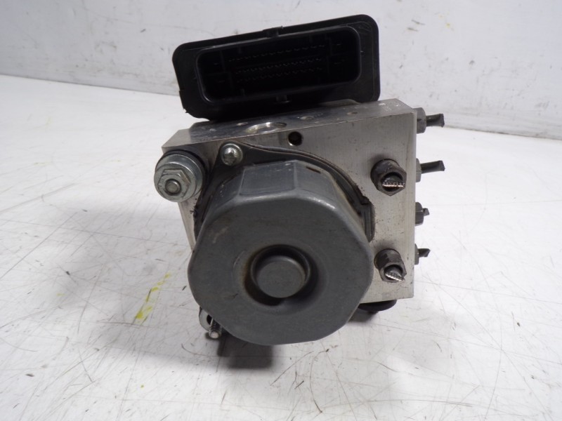 Recambio de abs para renault clio iv 1.5 dci diesel fap referencia OEM IAM 476606853R 476605493R 0265956285