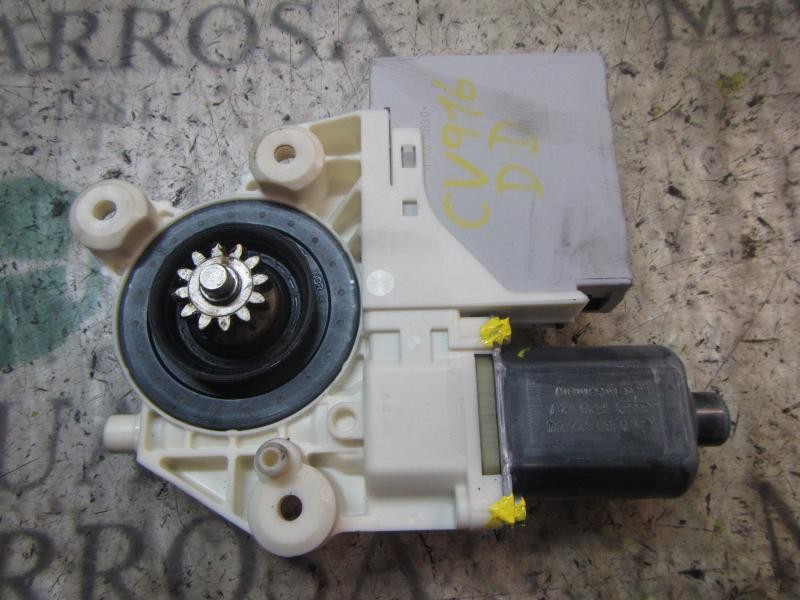 Recambio de motor elevalunas delantero derecho para ford focus lim. (cb4) 1.6 tdci cat referencia OEM IAM   