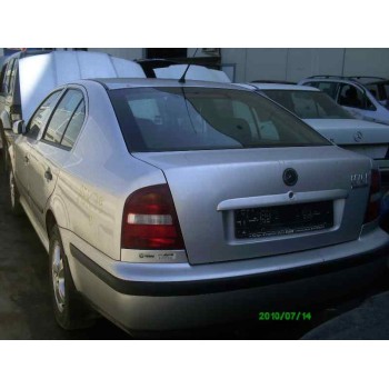 SKODA OCTAVIA BERLINA (1U2)