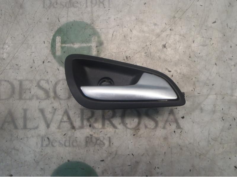 Recambio de maneta interior delantera derecha para ford focus turn. (cb8) trend referencia OEM IAM 1746825  