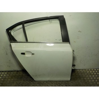 PUERTA TRASERA DERECHA 