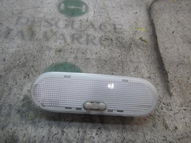 Recambio de piloto interior para renault clio iii confort dynamique referencia OEM IAM   