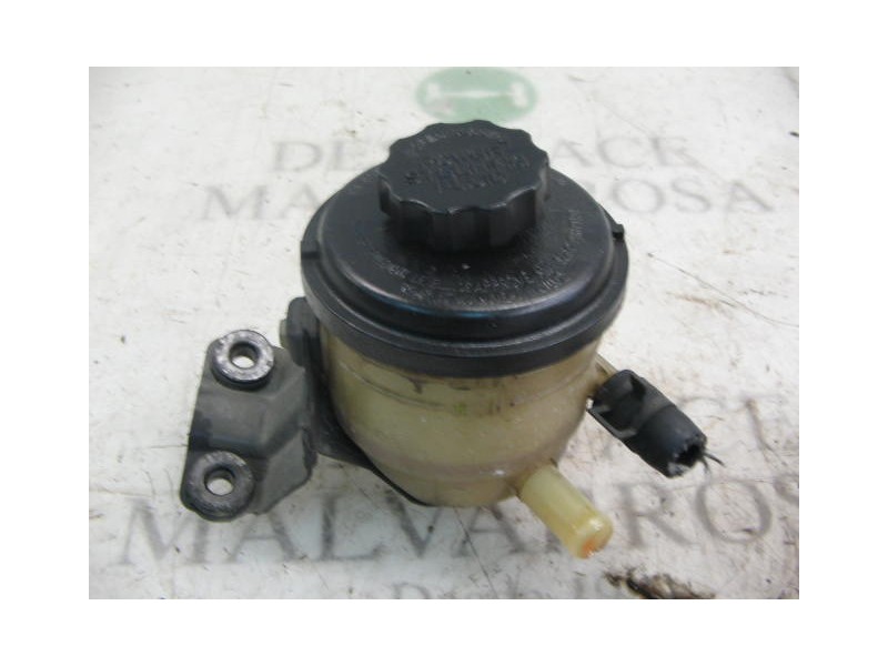 Recambio de deposito servo para hyundai accent (lc) crdi gl referencia OEM IAM 5717625530  