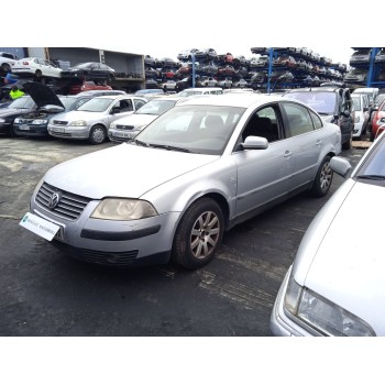 VOLKSWAGEN PASSAT BERLINA (3B3)