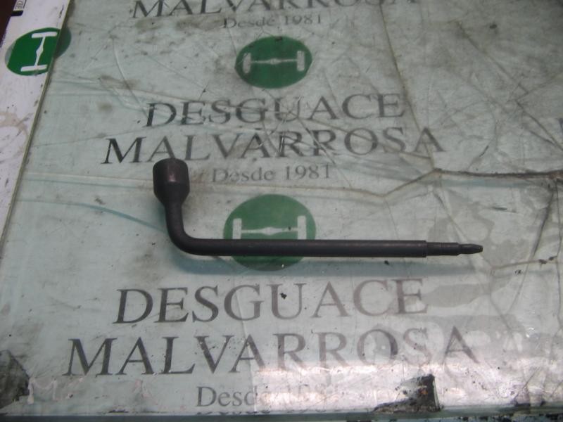 Recambio de llave rueda para ford sierra turnier referencia OEM IAM   