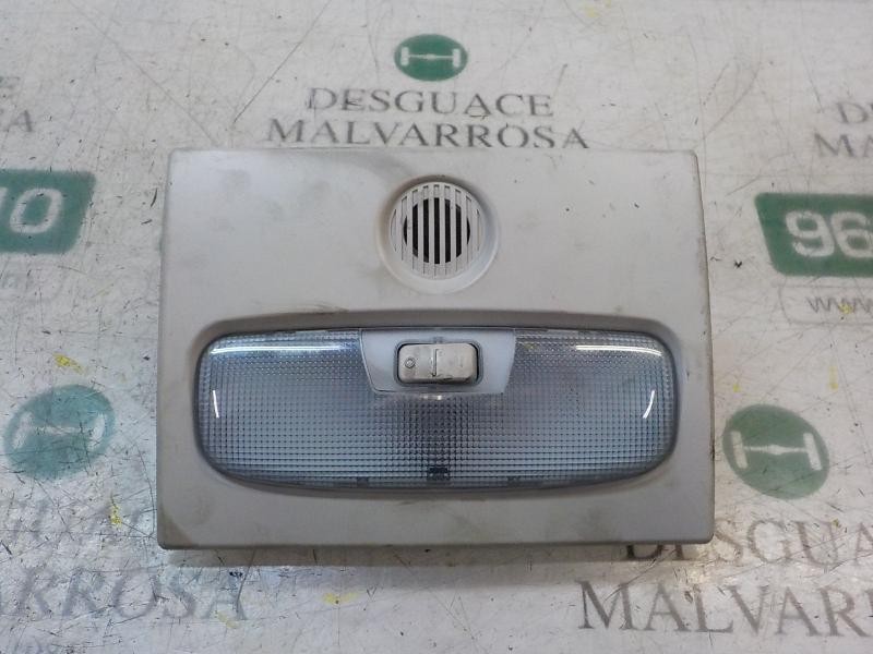 Recambio de piloto interior para ford fiesta (ccn) trend referencia OEM IAM 1531183  