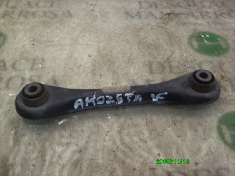 Recambio de brazo suspension superior trasero derecho para ford focus berlina (cap) trend referencia OEM IAM   