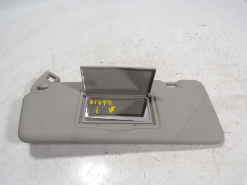 Recambio de parasol izquierdo para renault clio iv societé referencia OEM IAM 964012136R  