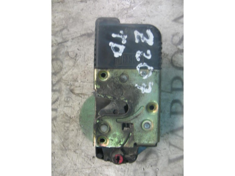 Recambio de cerradura puerta trasera derecha para citroën xantia berlina 1.9 d x referencia OEM IAM   