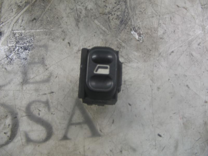 Recambio de mando elevalunas delantero izquierdo para citroën xantia berlina 1.9 d x referencia OEM IAM   