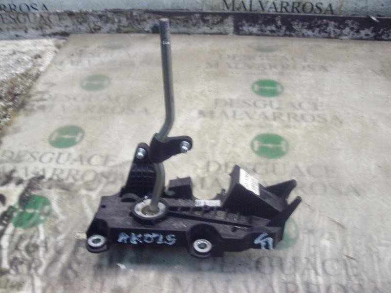 Recambio de palanca cambio para ford focus berlina (cap) trend referencia OEM IAM   