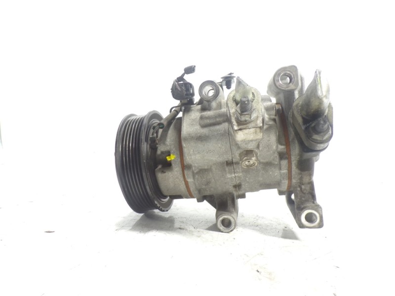 Recambio de compresor aire acondicionado para ford transit courier 1.5 tdci cat referencia OEM IAM 1846037 E3B1190829AA 