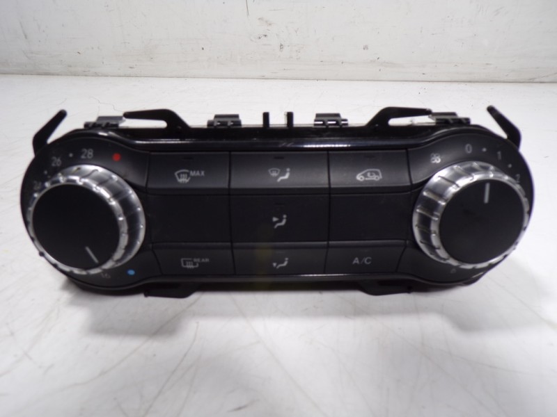 Recambio de mando climatizador para mercedes-benz clase cla (w117) 2.1 cdi cat referencia OEM IAM A2469003616 A2469000515 