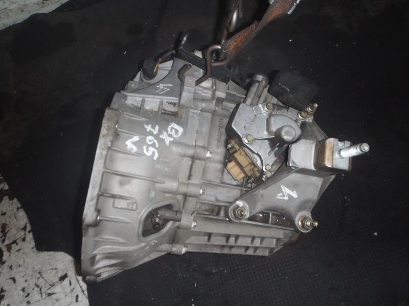 Recambio de caja cambios para ford focus berlina (cak) ambiente referencia OEM IAM 1207419 XS4R7002UA 