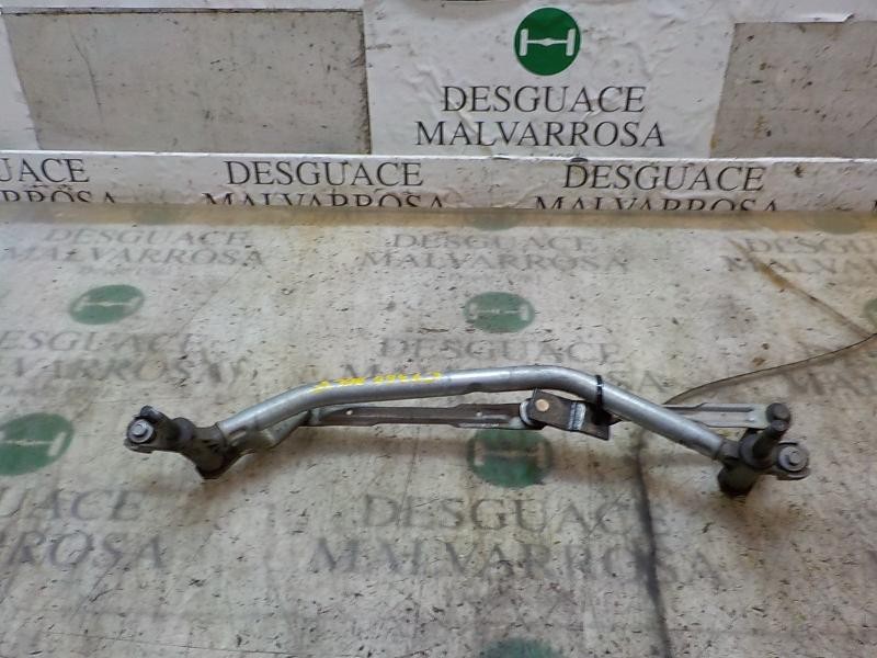 Recambio de articulacion limpia delantero para peugeot 208 active referencia OEM IAM 9673222580  