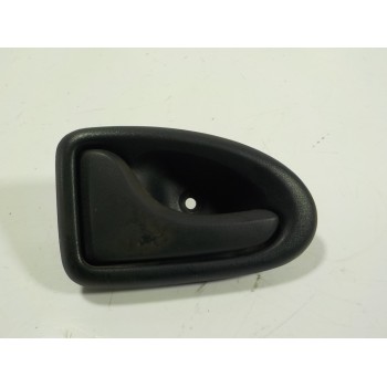 MANETA INTERIOR DELANTERA IZQUIERDA 