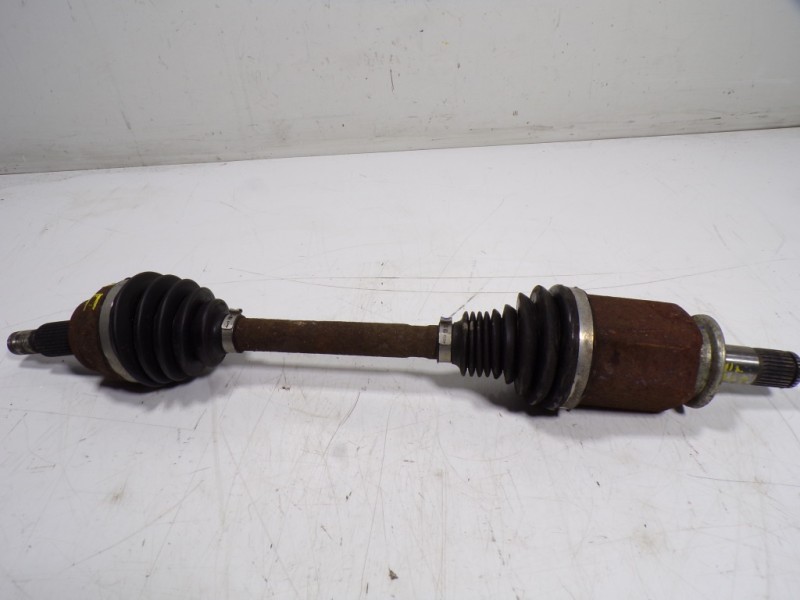 Recambio de transmision izquierda para land rover range rover sport hse referencia OEM IAM LR041970  