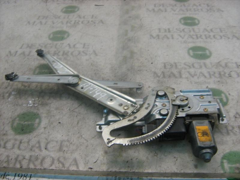 Recambio de elevalunas delantero derecho para opel corsa b 1.7 diesel referencia OEM IAM   