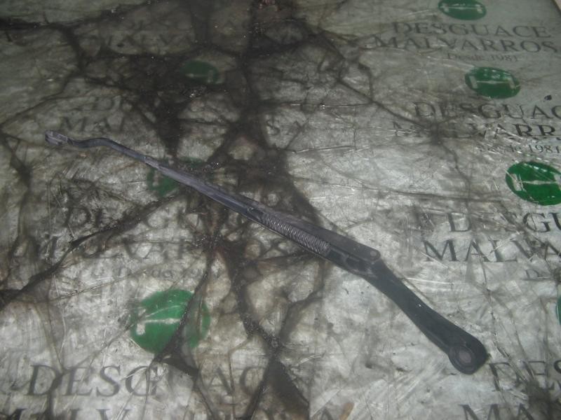 Recambio de brazo limpia delantero derecho para nissan almera (n15) gx referencia OEM IAM   