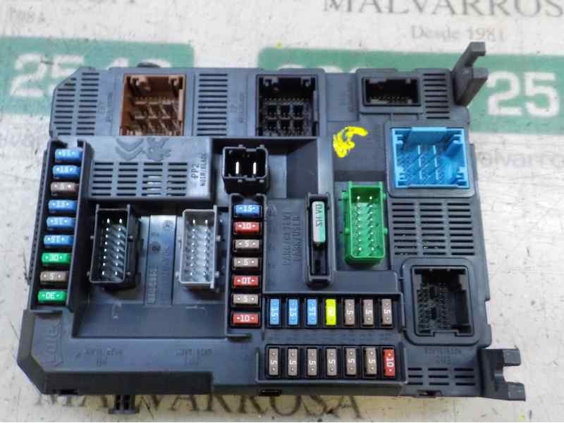 Recambio de caja reles / fusibles para peugeot 308 sw 1.6 blue-hdi fap referencia OEM IAM 1610807880  